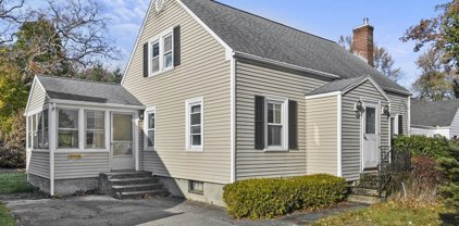 220 Lake Avenue, Worcester