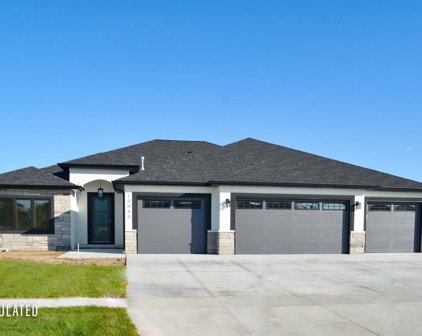 3475 Tree Line Drive, Lincoln