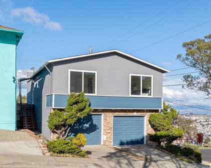 2 Alta Vista  Way, Daly City