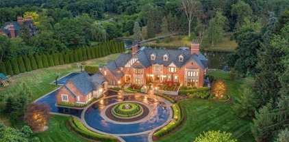 570 E LONG LAKE, Bloomfield Hills