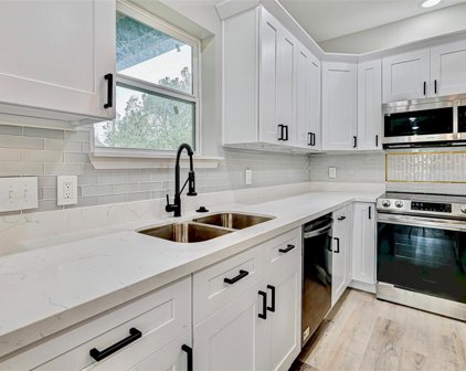 2404 N Fulton Street, Wharton