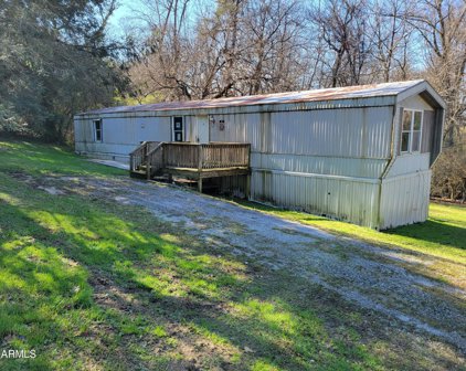 330 Old Mail Rd, Crossville