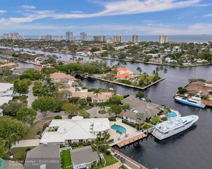 2 Bay Colony Pt, Fort Lauderdale