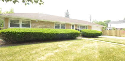 1915 E Grove Street, Arlington Heights