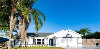 1771 SE Gaskins Cir, Port St. Lucie