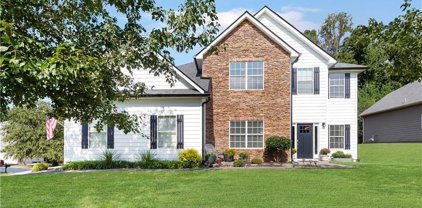 306 Farmbrook Pass, Canton