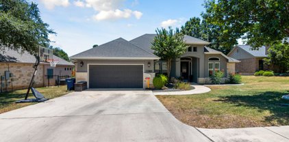 514 Oak Tree Ln, New Braunfels