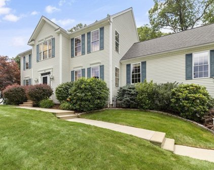 72 Independence Lane, Ashland