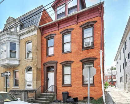 226 E Philadelphia St, York