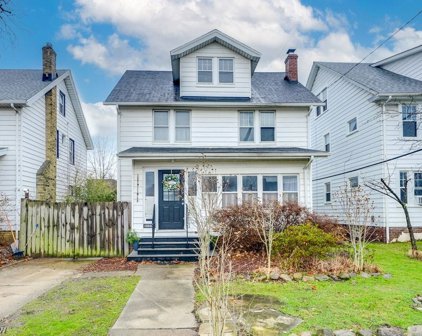 3844 Mayfield Road, Cleveland Heights