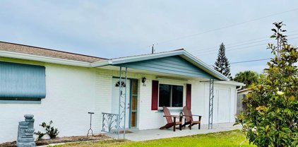 1326 Gerard Lane, Holiday