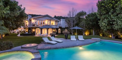 11972  Lockridge Estate Rd, Studio City
