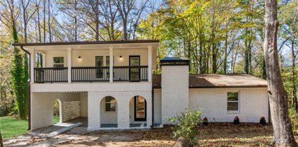 73 Pool Circle, Auburn