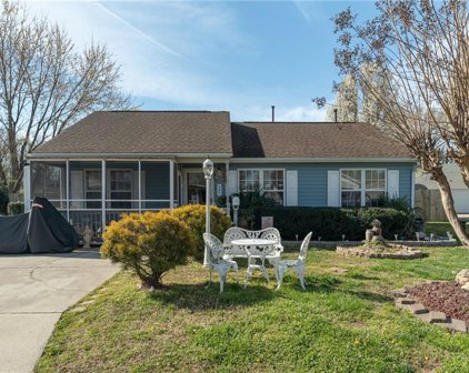 505 Ocklawaha Avenue, Central Suffolk
