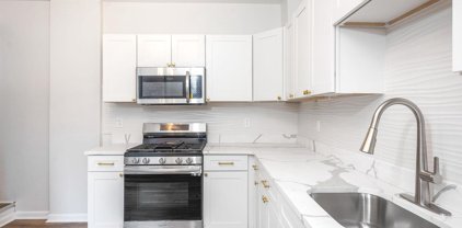 313 Elm St, Reading