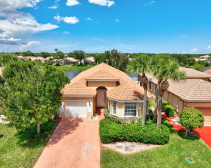 814 NW Rutherford Court, Port Saint Lucie