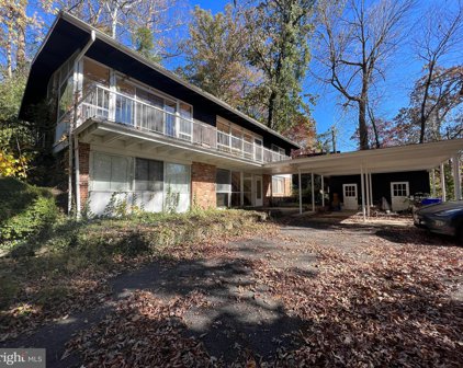 7205 Macarthur Blvd, Bethesda