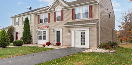 3118 Sundown Dr, Chambersburg