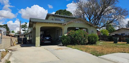 808 Roberts, Bakersfield