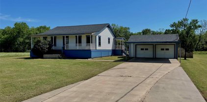538 Pony Trail, Angleton