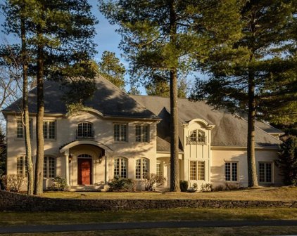 11 Olde Hickory Path, Westborough