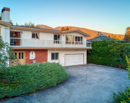 1087 Eyremount Drive, West Vancouver