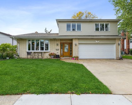 2127 E Peachtree Lane, Arlington Heights