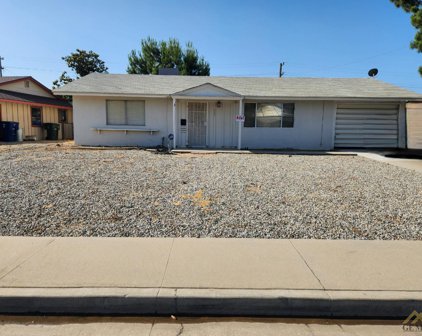 425 Fair Oak, Bakersfield