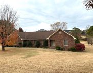 923 Greenview Dr, Fayetteville image