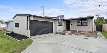 15118 Carfax Avenue, Bellflower