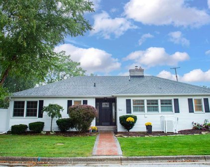 589 Maple, Marine City