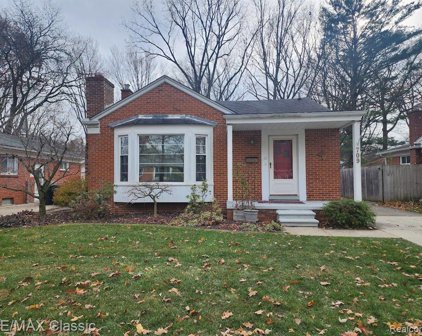 709 BUTTERNUT, Royal Oak