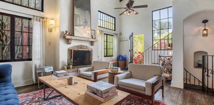 2025  Pinehurst Rd, Los Angeles