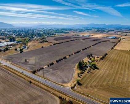 36498 Hwy 34, Lebanon