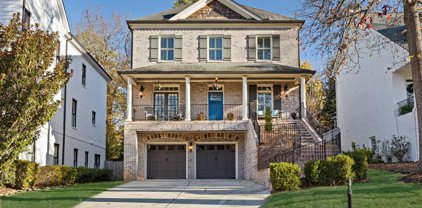 2767 Grove Ne Street, Brookhaven