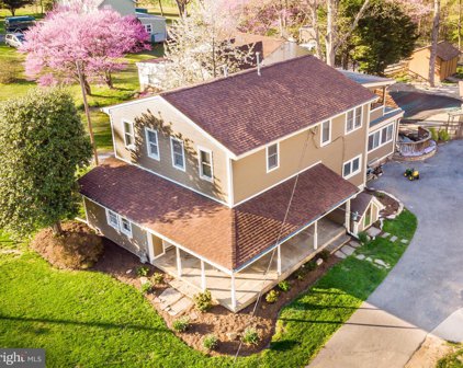10516 Scaggsville Rd, Laurel