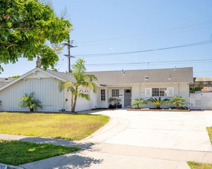 3682 Thor Avenue, Los Alamitos