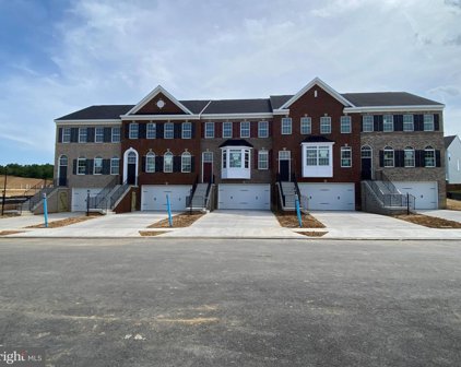 3175 Barbeque Pl, Woodbridge