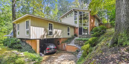 6219 Park Rd, Mclean