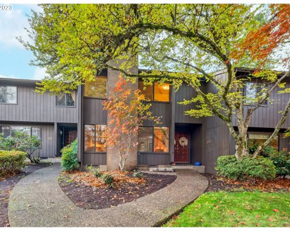 109 WESTBROOK WAY, Eugene