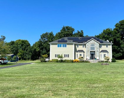 2718 Monument Rd, Myersville