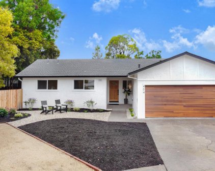 404 Santa Barbara Court, Rohnert Park
