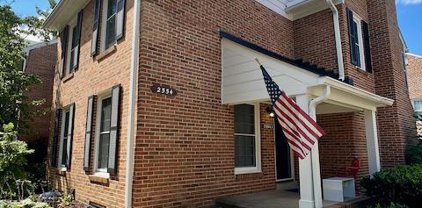 2554 S Arlington Mill Dr, Arlington