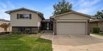 4602 DICKSON, Sterling Heights