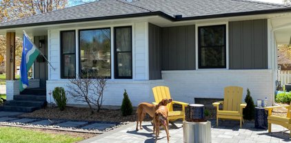 2910 W Armour Terrace, Saint Anthony