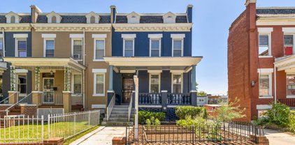 614 Kenyon St Nw, Washington