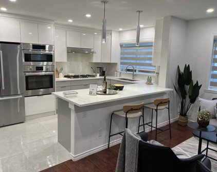 1334 Charland Avenue Unit 103, Coquitlam