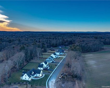 33 Hidden Way, Suffield