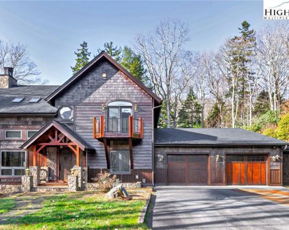 924 Tyneloch Drive, Banner Elk