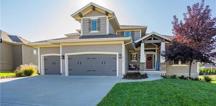 9745 Carbondale Street, Lenexa
